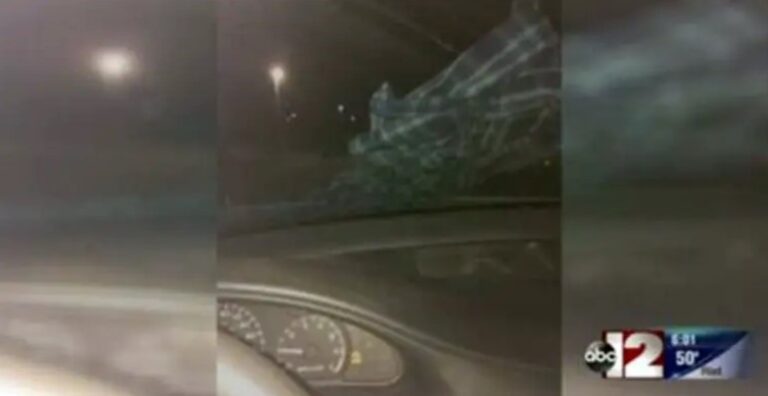 Teen Warns Others About Finding A Shirt On Her Car