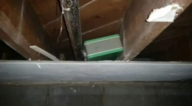 Man Finds Hidden Lunch Box In The Attic, Turns White As A Ghost When He Pries It Open