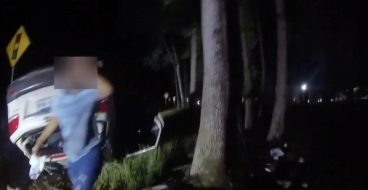 Video Captures Moment Hero Cop Singlehandedly Lifts Overturned Car